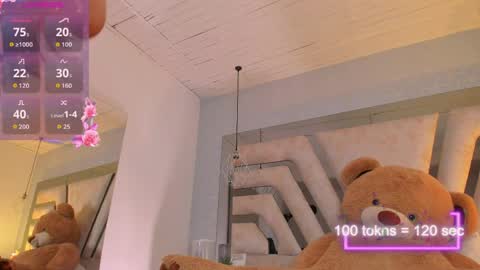 Aurora  online show from April 25, 7:55 pm