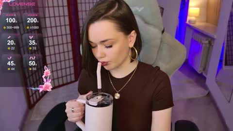 Ava online show from November 12, 2:15 pm