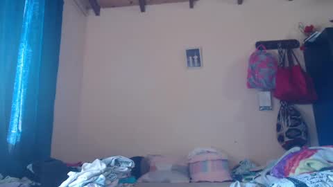 Snapshot of ava_f0xy chatting on January 21, 5:20 pm Ava Jordana online show from January 21, 5:20 pm