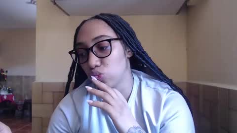 Snapshot of ava_f0xy chatting on January 15, 5:26 pm Ava Jordana online show from January 15, 5:26 pm