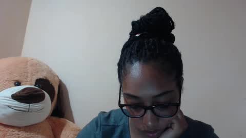 Snapshot of ava_f0xy chatting on February 22, 10:37 pm Ava Jordana online show from February 22, 10:37 pm