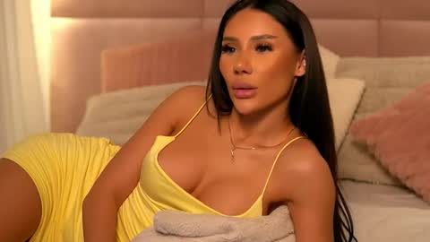 Ava online show from April 23, 2:52 am