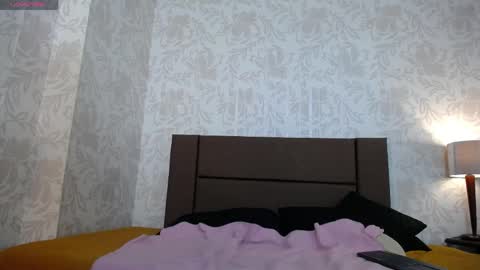 Ava  online show from April 21, 6:59 pm