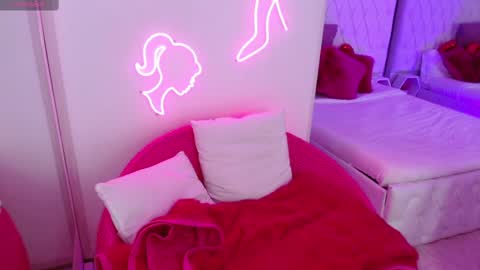 AVA online show from February 24, 1:41 pm