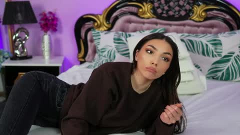 avaaaddamss online show from April 28, 10:19 am