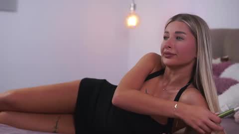 Carina online show from June 2, 8:32 pm