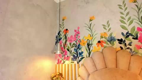 avawhiite online show from July 25, 12:39 am