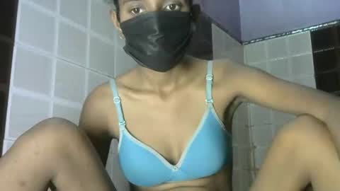 avery_lust01 online show from April 24, 7:11 am