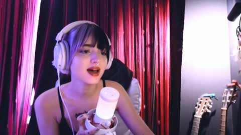 Avriel online show from October 19, 5:09 am