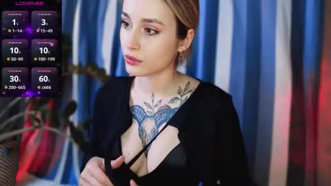 Aviva online show from December 2, 5:15 pm