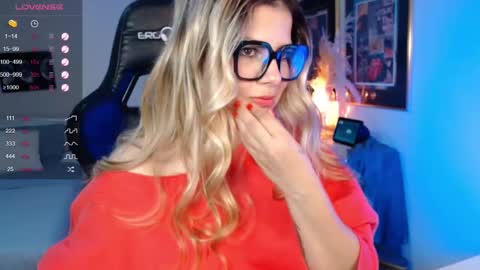 Snapshot of avrill_morgan chatting on February 13, 7:10 pm Avrill Morgan online show from February 13, 7:10 pm