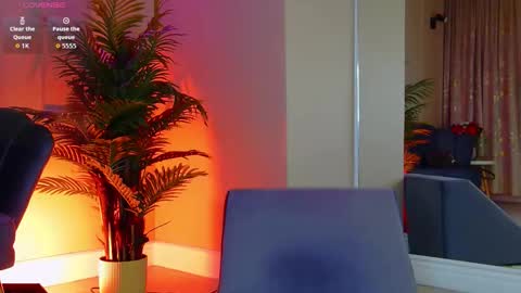 AVRILL CYRUX online show from November 12, 8:34 am