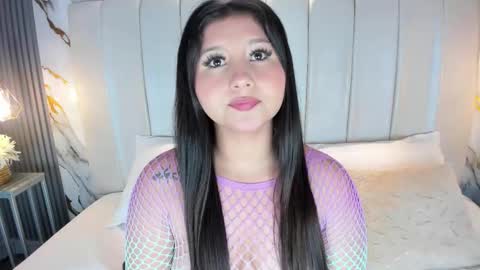 Avy  online show from October 14, 11:35 am