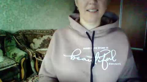 awesomeladyy online show from October 1, 8:19 am