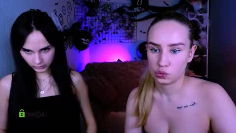 Snapshot of awesomemonica chatting on October 21, 9:08 pm monica online show from October 21, 9:08 pm