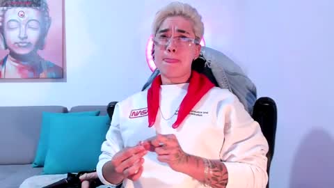 Axel Rouse online show from April 4, 11:25 pm