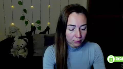 Jully online show from March 6, 6:26 pm