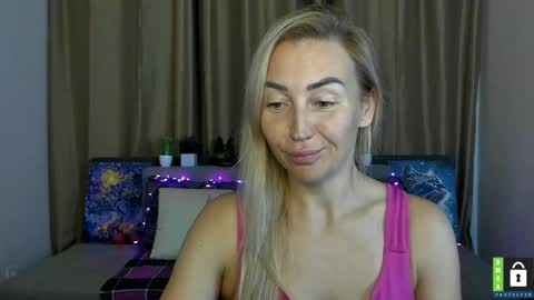 Jully online show from October 7, 5:50 pm