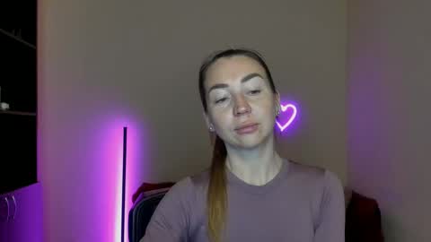 Jully online show from March 5, 6:23 am