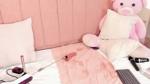 Ayelen Spacee online show from January 17, 6:10 am