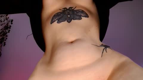 Ayla hill online show from February 7, 6:50 am