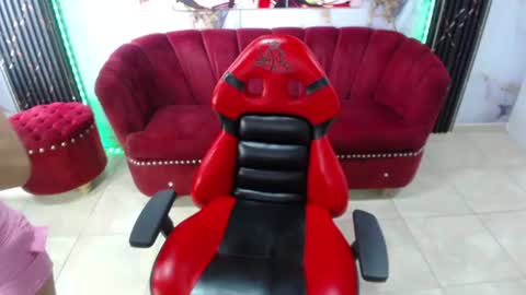 aylanny_m online show from June 16, 3:46 pm