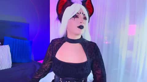 Aylen online show from April 24, 8:00 pm