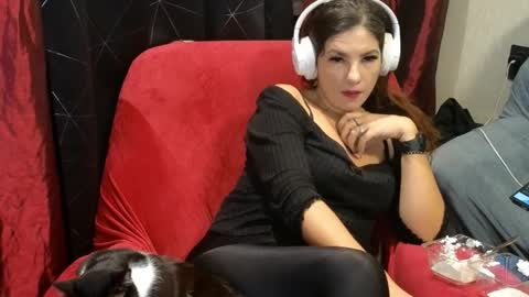 Dominatrix Queen online show from October 19, 7:27 pm