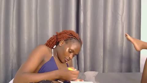 Azalea online show from April 25, 4:15 pm