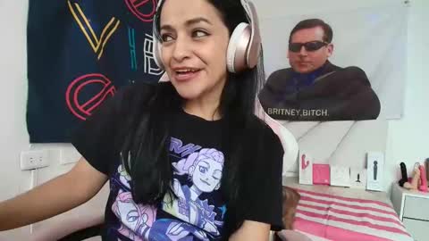 Azucena R online show from April 25, 3:42 pm