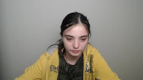 azumi_chan_ online show from November 20, 11:50 pm