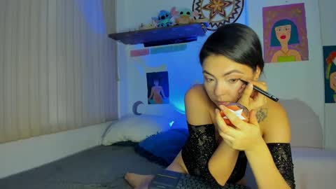 azumie online show from December 19, 4:13 pm