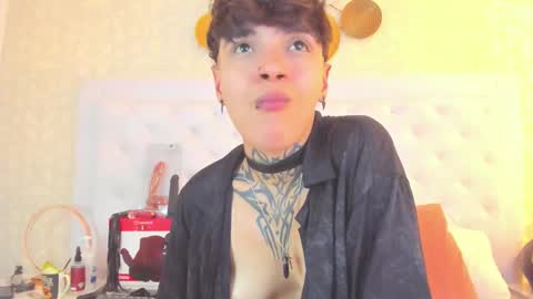 Anny online show from November 16, 4:25 am