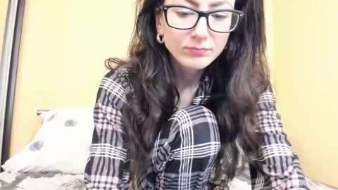 babby_jewel online show from January 14, 11:15 am