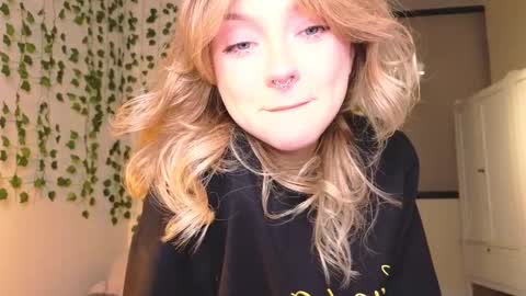 bb adele  online show from March 5, 9:17 pm