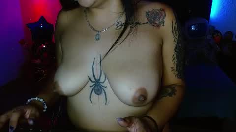 Aranza online show from October 10, 5:56 am