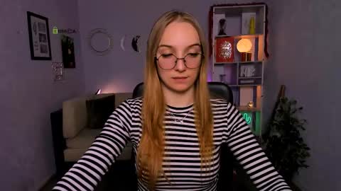 baby online show from April 22, 11:18 am