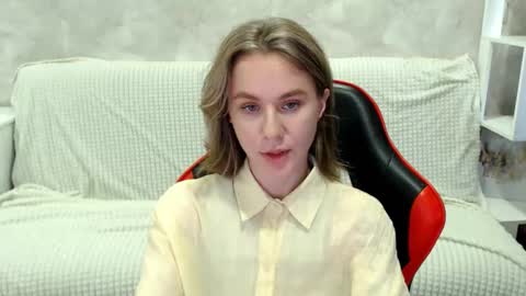 baby_kitte online show from September 19, 4:33 am