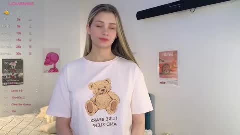 Ruth online show from October 19, 8:44 pm