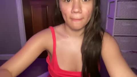 Snapshot of babyaves chatting on October 5, 5:34 am babyaves online show from October 5, 5:34 am