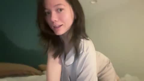 ava online show from February 4, 7:11 am