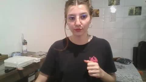 babydemon6 online show from November 11, 10:07 pm