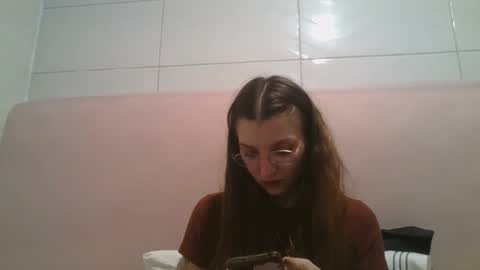 babydemon6 online show from September 30, 9:30 pm