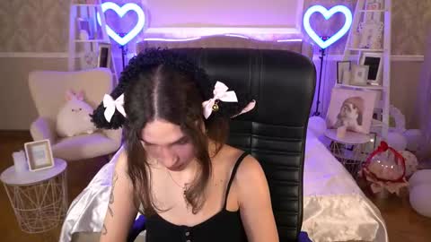 Snapshot of babyflowerr chatting on March 2, 8:14 pm Sasha online show from March 2, 8:14 pm