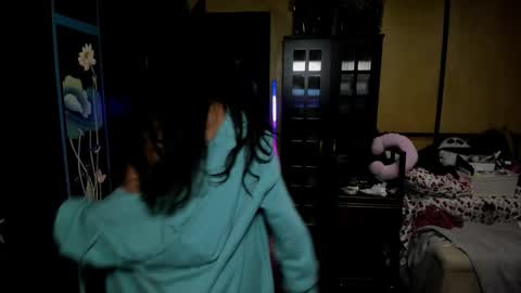 Claire Black online show from January 8, 5:44 am