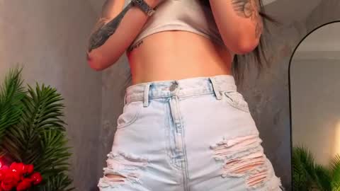 Sophia online show from April 27, 1:35 am