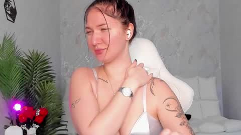 Sophia online show from October 5, 5:01 am