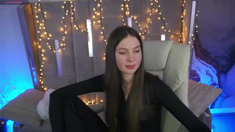 Lady Vi online show from April 22, 1:08 pm