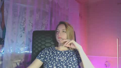 Snapshot of babymuro4ka chatting on March 12, 11:33 pm Sonya online show from March 12, 11:33 pm