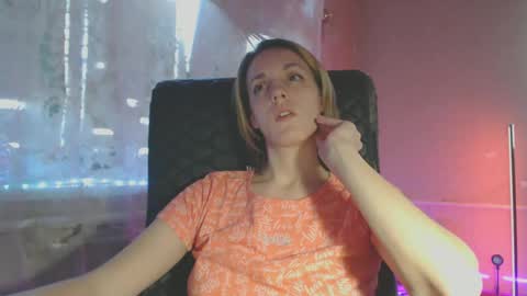 Snapshot of babymuro4ka chatting on February 12, 6:19 am Sonya online show from February 12, 6:19 am